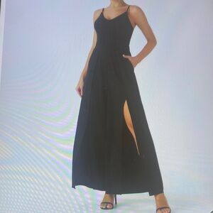 LARGE.  HALARA BREEZEFUL BACKLESS SPLIT LEG TIE JUMPSUIT
